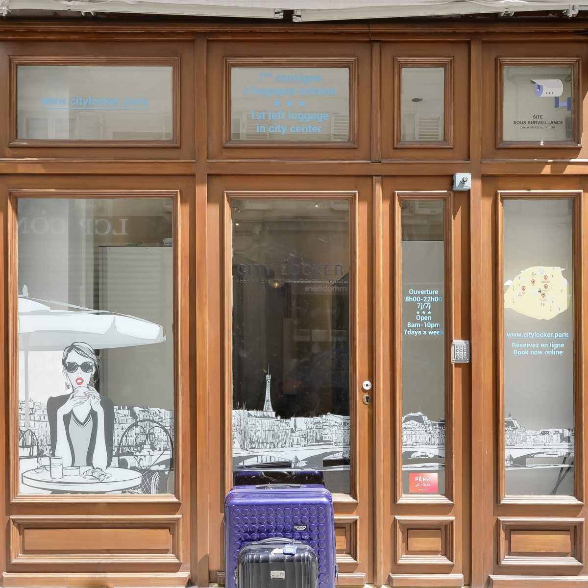 Eiffel Tower Luggage Locker - CITY-LOCKER®