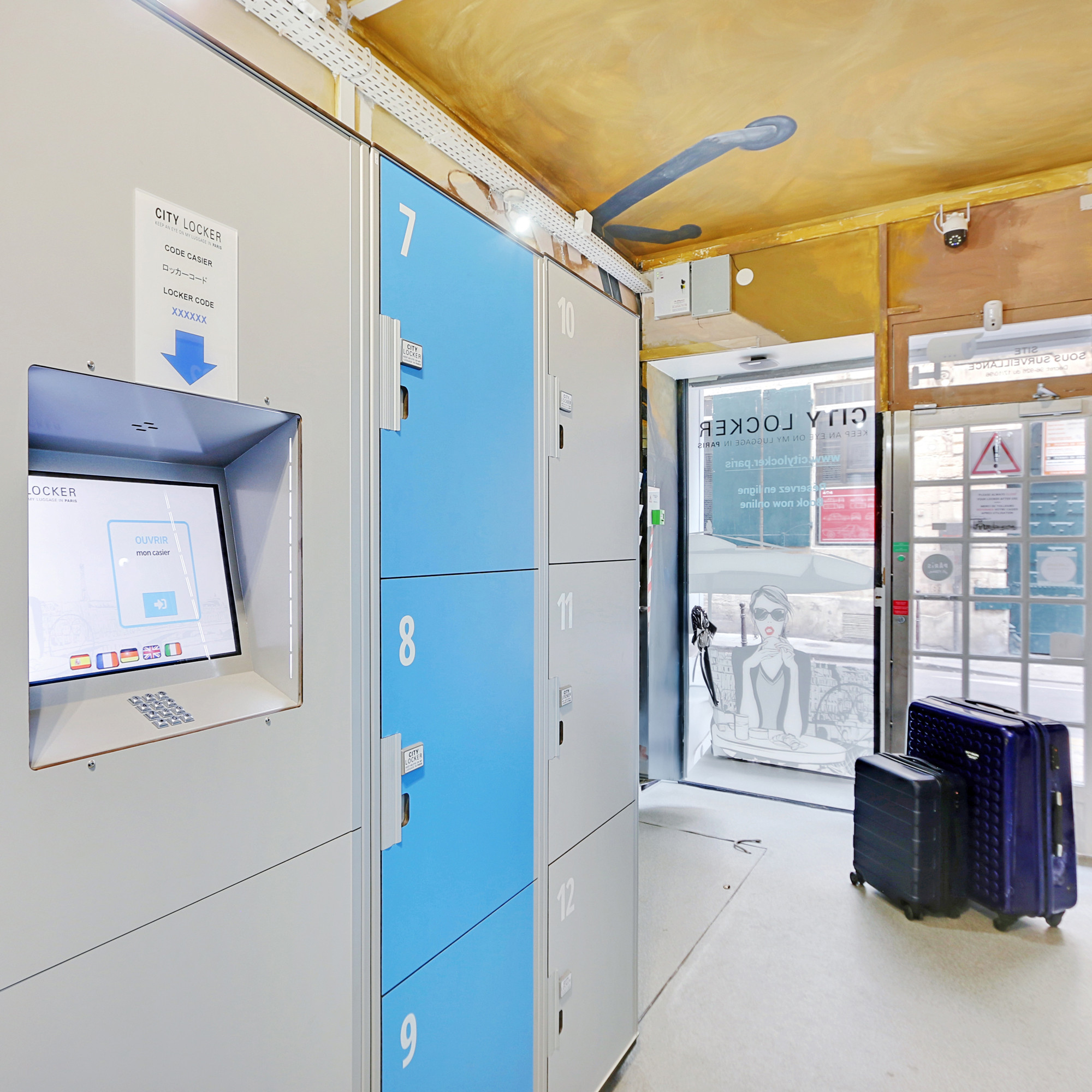 chatelet-luggage-locker.jpg